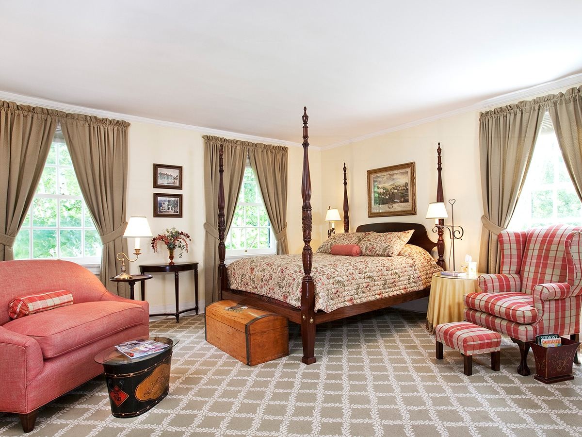 Alice Wolcott Room with queen-size four-poster bed